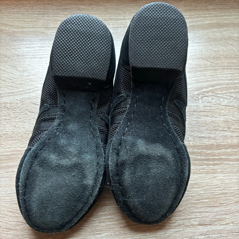 Black dance shoes jazz and hip hop tennis shoes lace up size 4M